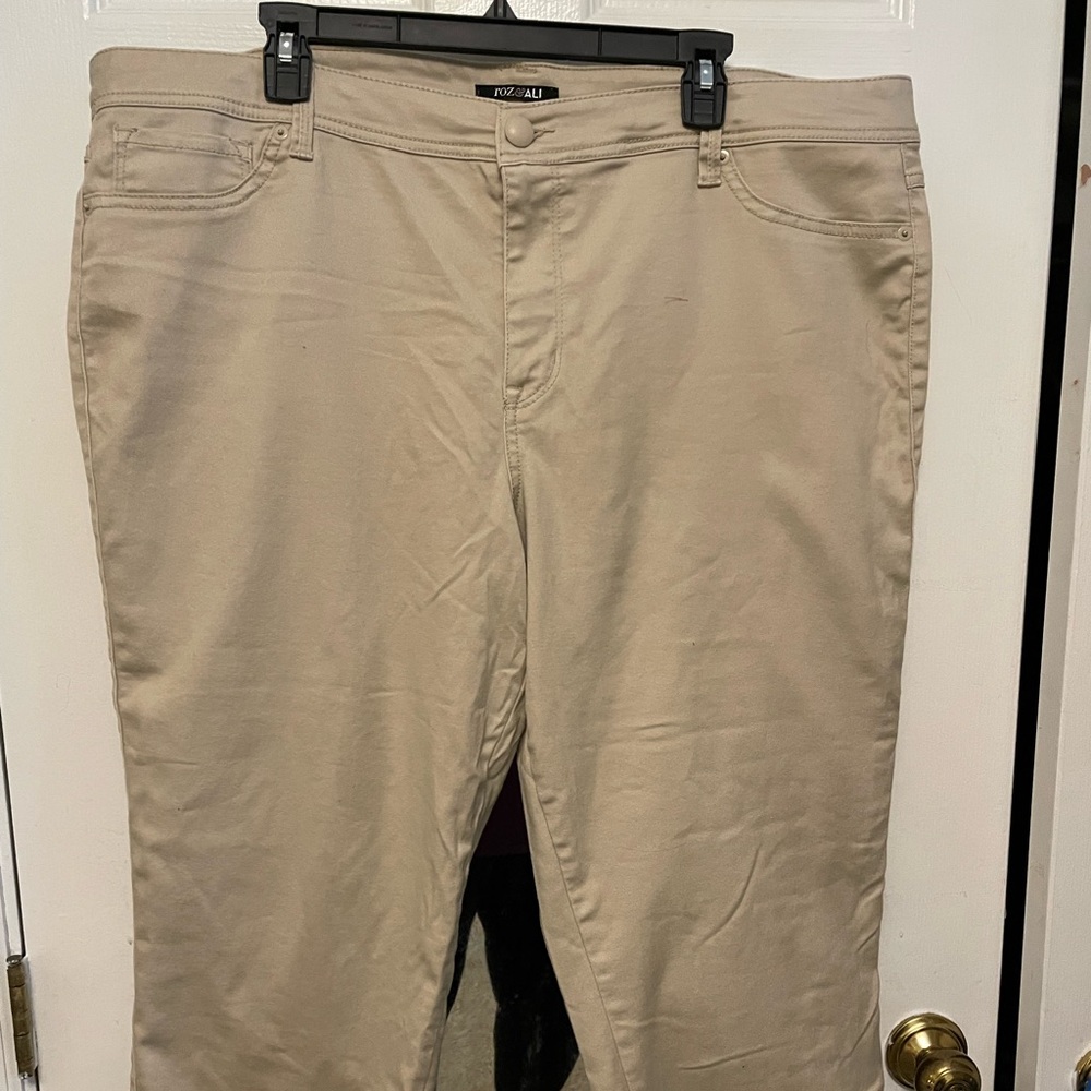 Roz & Ali Size 22 Capris